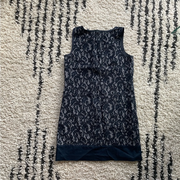 Brooks Brothers Navy Shift Dress (size 8) - Picture 4 of 4